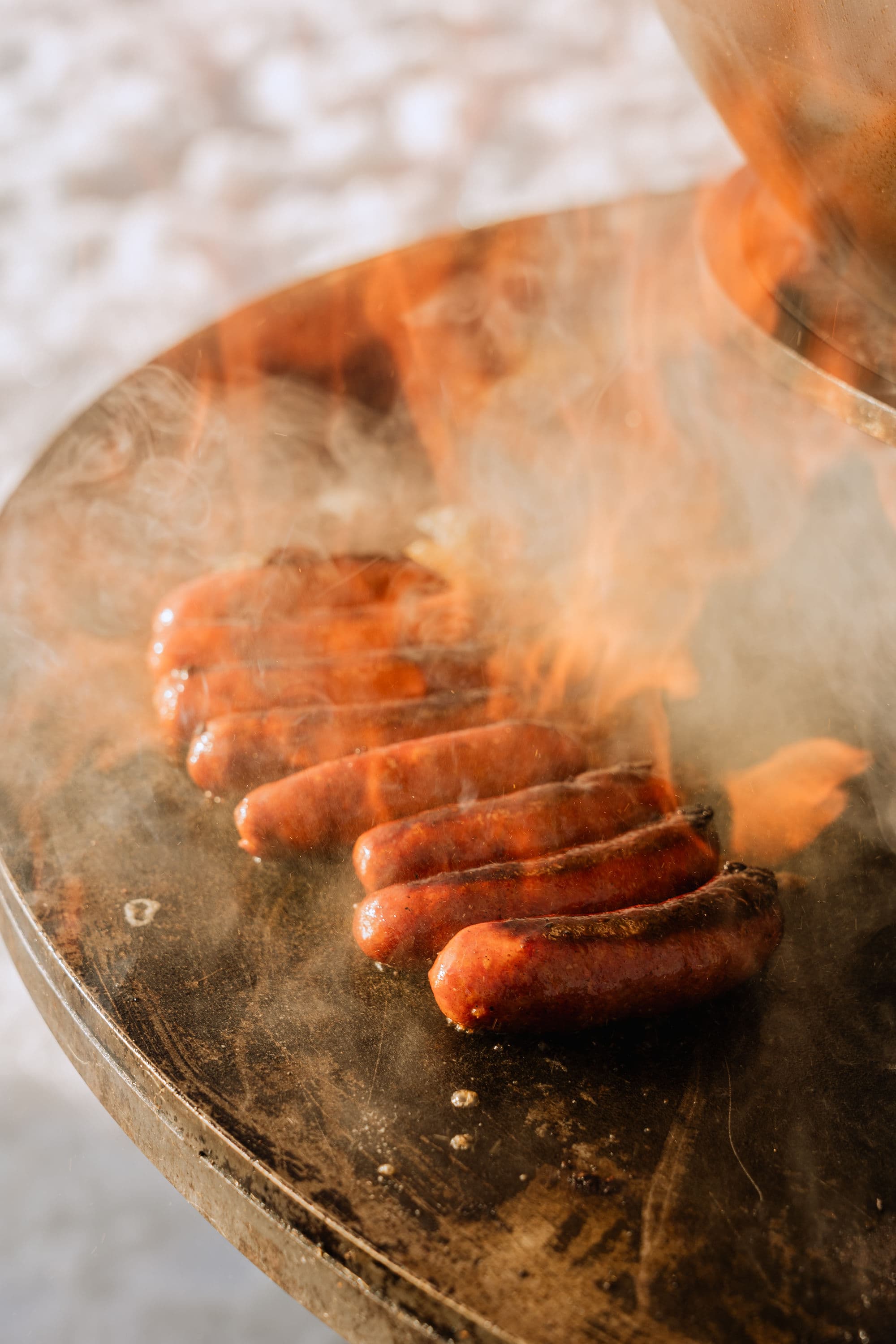 Grasgueule convives autour du brasero